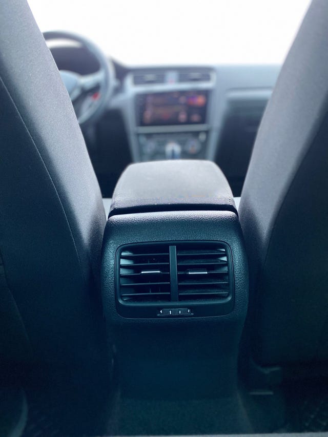 2019 VOLKSWAGEN GOLF - 20