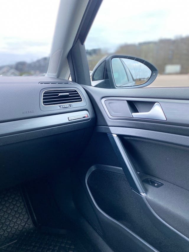 2019 VOLKSWAGEN GOLF - 21