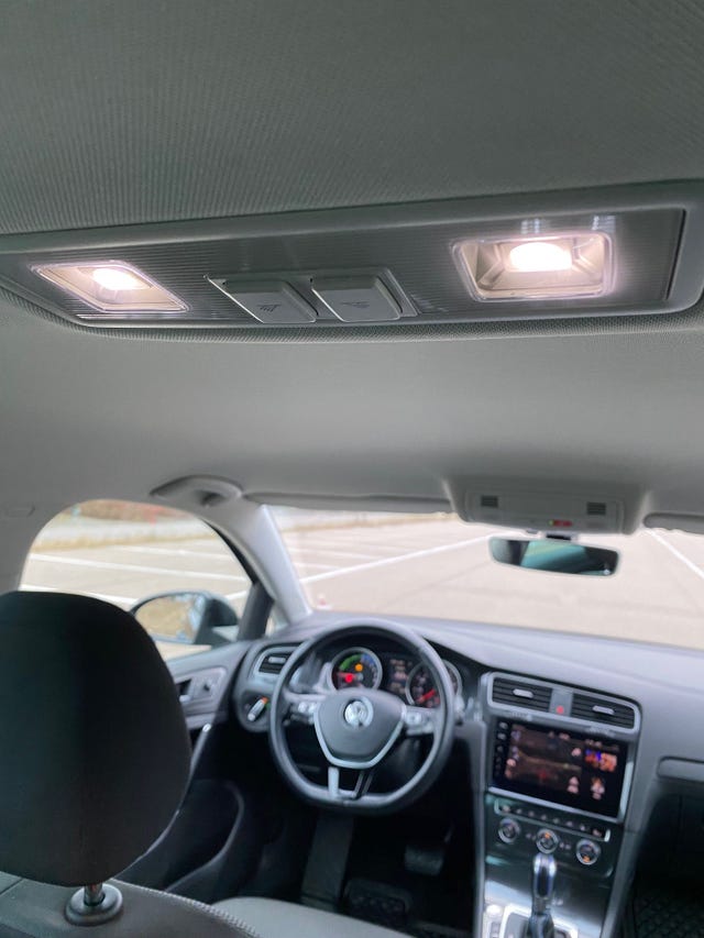 2019 VOLKSWAGEN GOLF - 26
