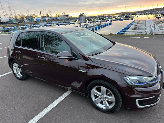 WVWZZZAUZJW911647 2018 VOLKSWAGEN GOLF-3