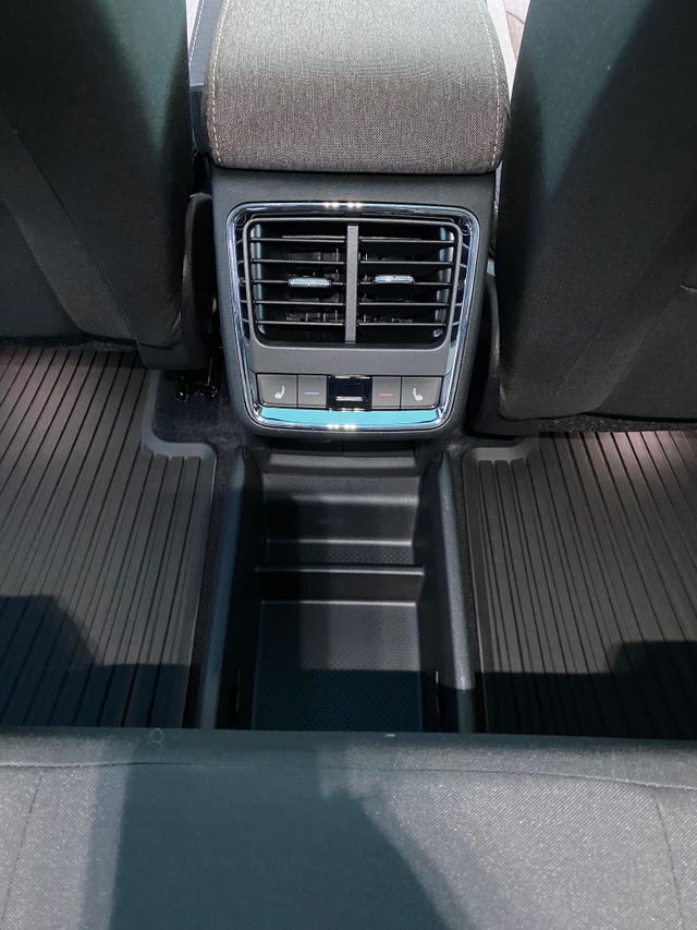 2022 SKODA ENYAQ - 21