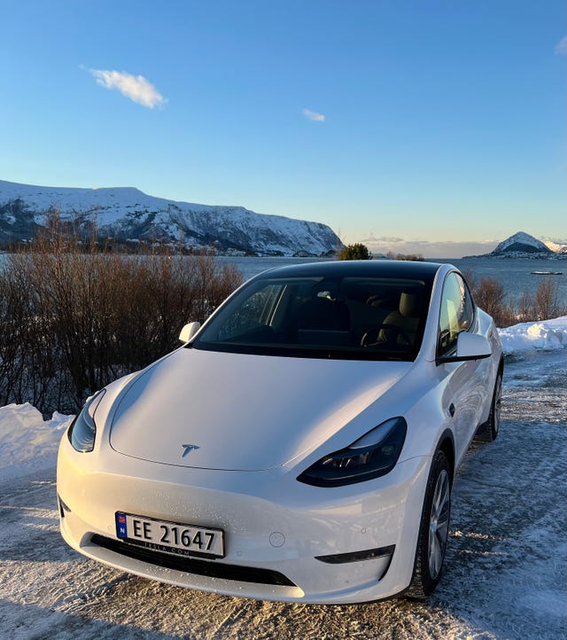 LRWYGCEK2NC342966 2022 TESLA MODEL Y-2