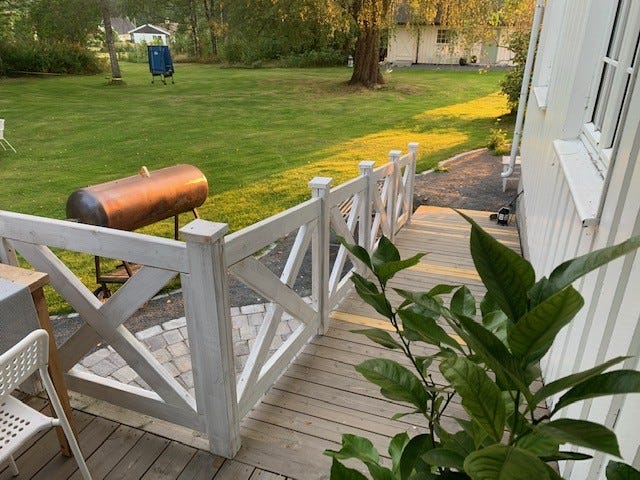 Trappefri adkomst fra balkongen til hagen. Galleribilde