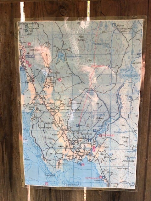 Kart over turområder i skogsområdene ovenfor huset. Galleribilde