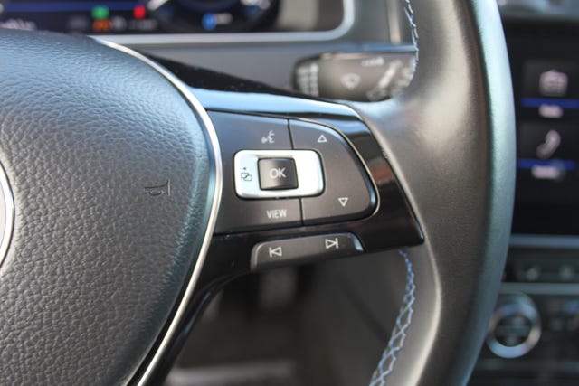 2019 VOLKSWAGEN GOLF - 30