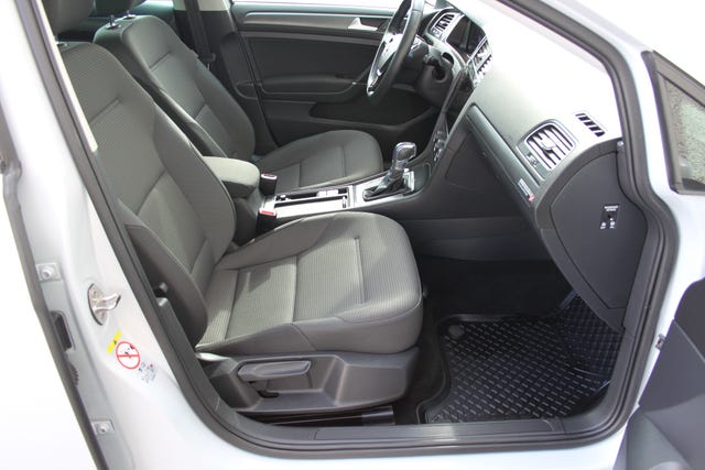 2019 VOLKSWAGEN GOLF - 9