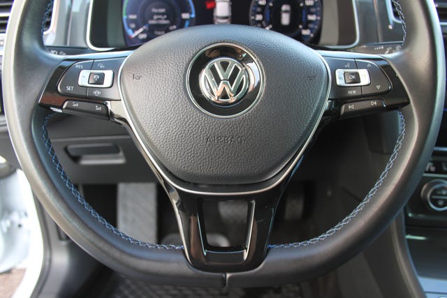 2019 VOLKSWAGEN GOLF - 28
