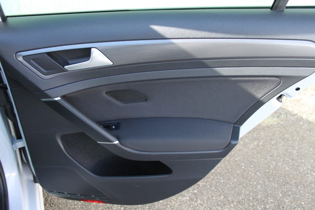 2019 VOLKSWAGEN GOLF - 14
