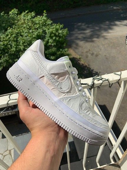 af 1 tear away