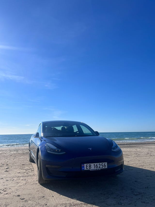 5YJ3E7EA6KF376537 2019 TESLA MODEL 3-4