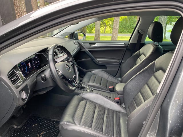 2019 VOLKSWAGEN GOLF - 8