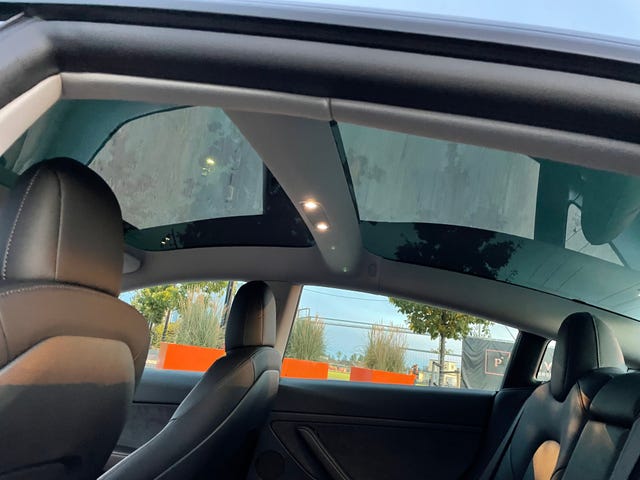 2022 TESLA MODEL 3 - 8