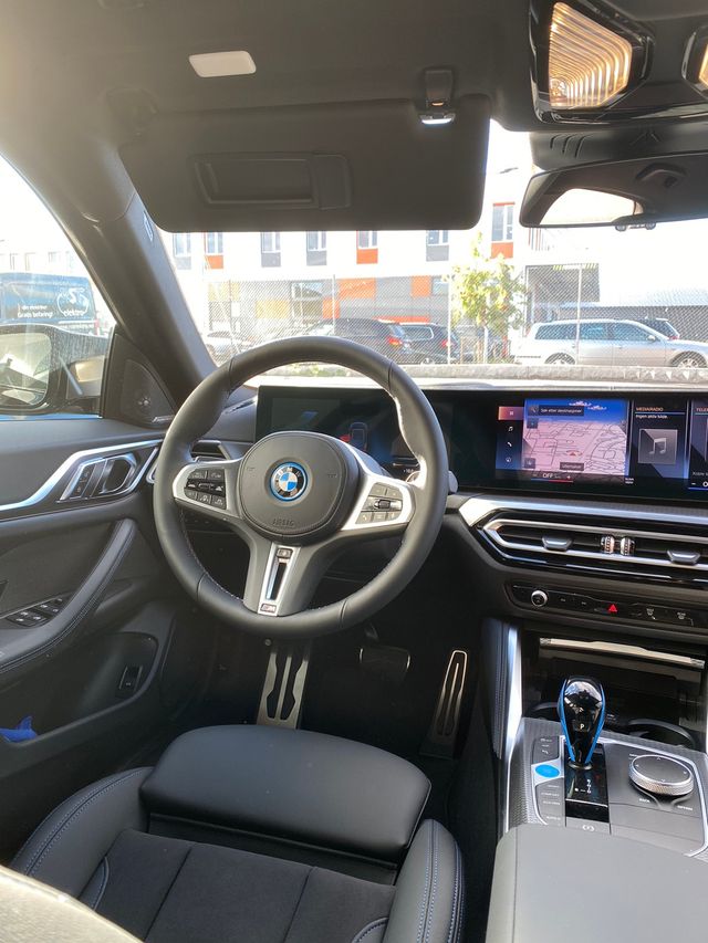 2022 BMW I4 M50 - 21