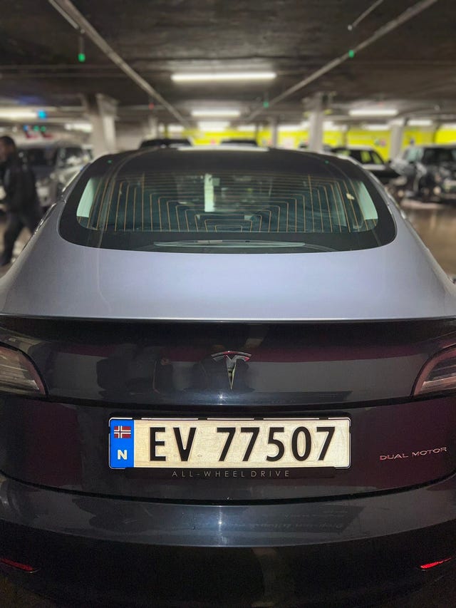 5YJ3E7EB3KF316322 2019 TESLA MODEL 3-2