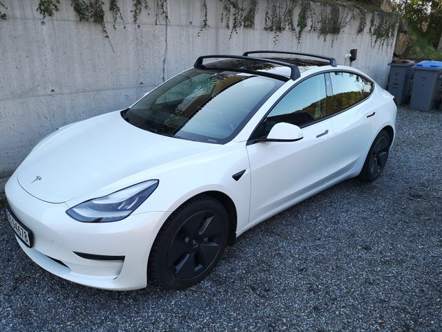 5YJ3E7EB9MF833546 2021 TESLA MODEL 3-1