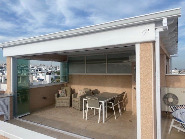 Nytt 15m2 rom for spise plass ved kjøkken på taket Galleribilde