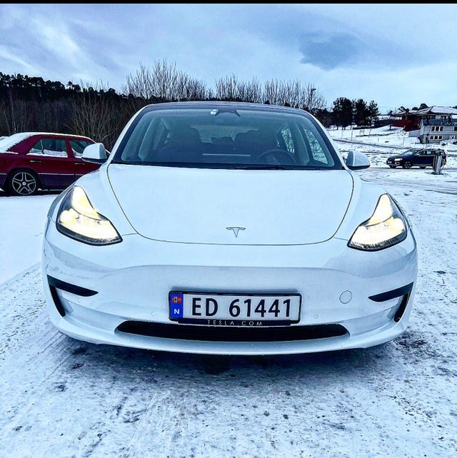 LRW3E7FR3NC482317 2022 TESLA MODEL 3-2