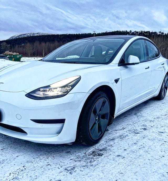 LRW3E7FR3NC482317 2022 TESLA MODEL 3-1