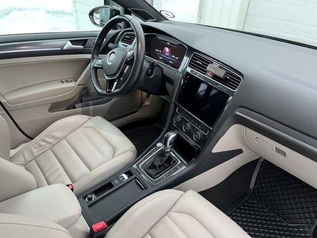 2018 VOLKSWAGEN GOLF - 8