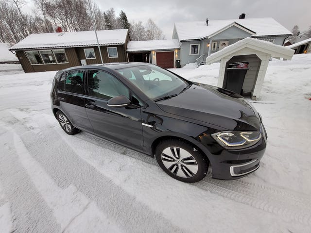 WVWZZZAUZJ8907398 2018 VOLKSWAGEN GOLF-4