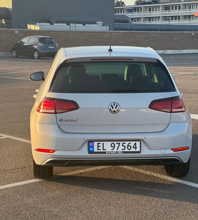 2018 VOLKSWAGEN GOLF - 8