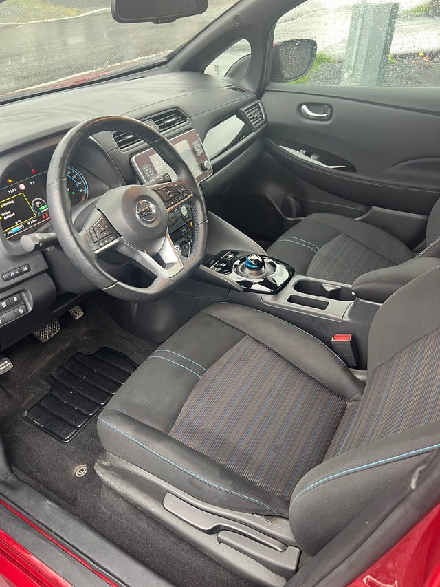 SJNFAAZE1U0147270 2021 NISSAN LEAF-2