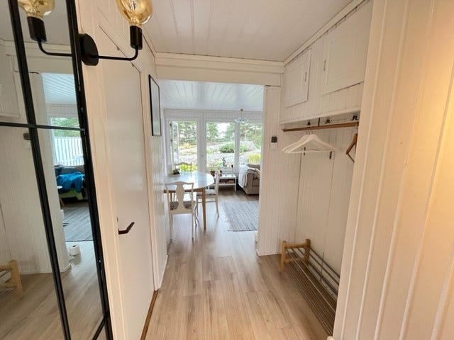 Inngang, nede Galleribilde