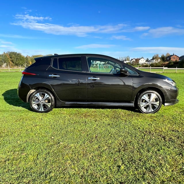 SJNFAAZE1U0126566 2021 NISSAN LEAF-1