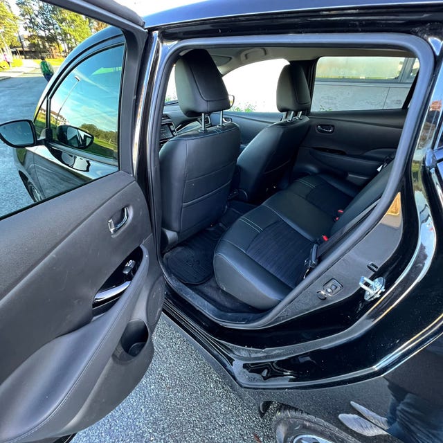 2021 NISSAN LEAF - 33