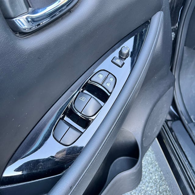 2021 NISSAN LEAF - 44