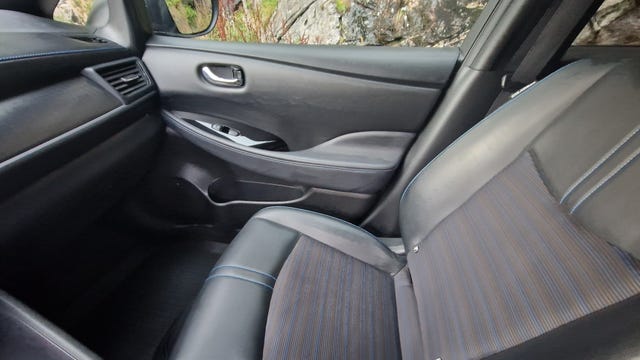 2019 NISSAN LEAF - 8