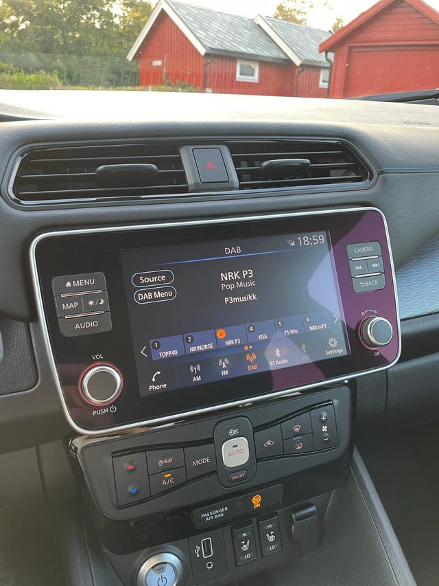 2019 NISSAN LEAF - 20