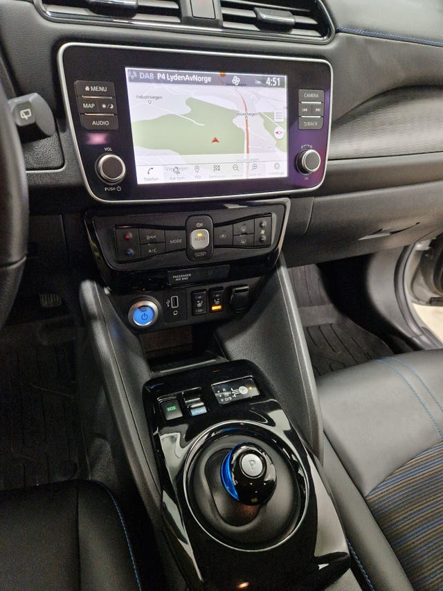 2019 NISSAN LEAF - 15