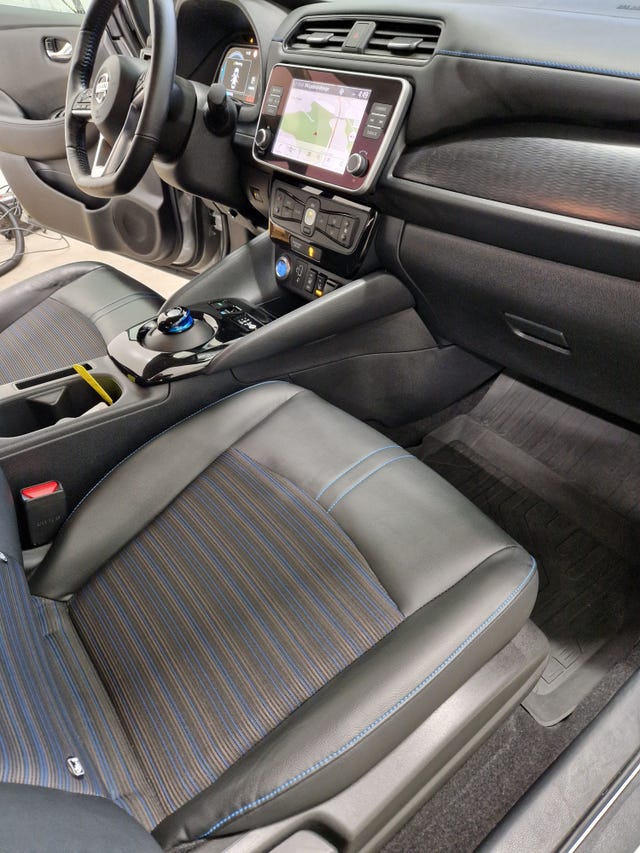 2019 NISSAN LEAF - 8