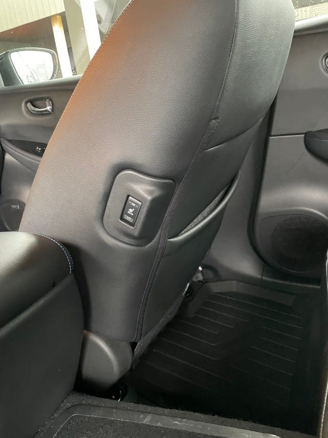 2019 NISSAN LEAF - 20