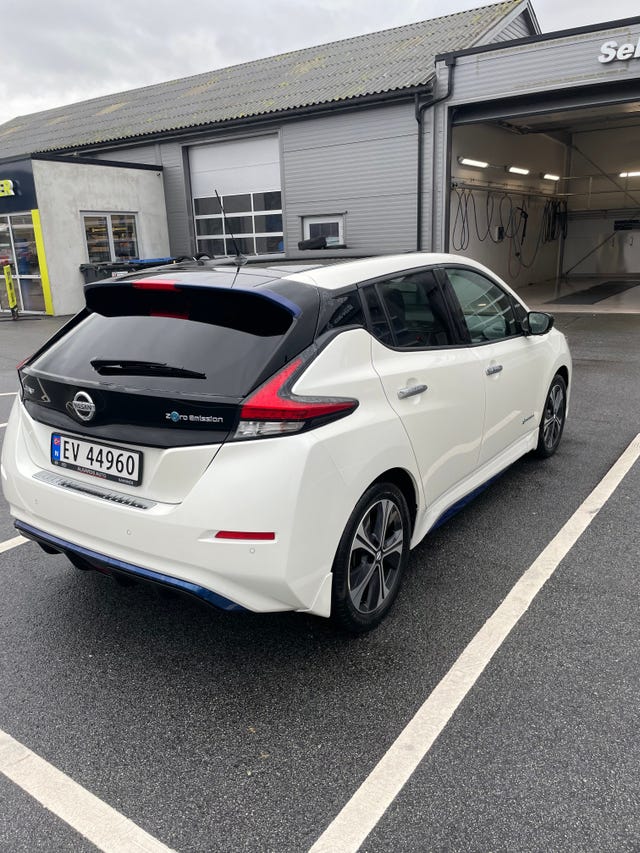 SJNFAAZE1U0043641 2019 NISSAN LEAF-2