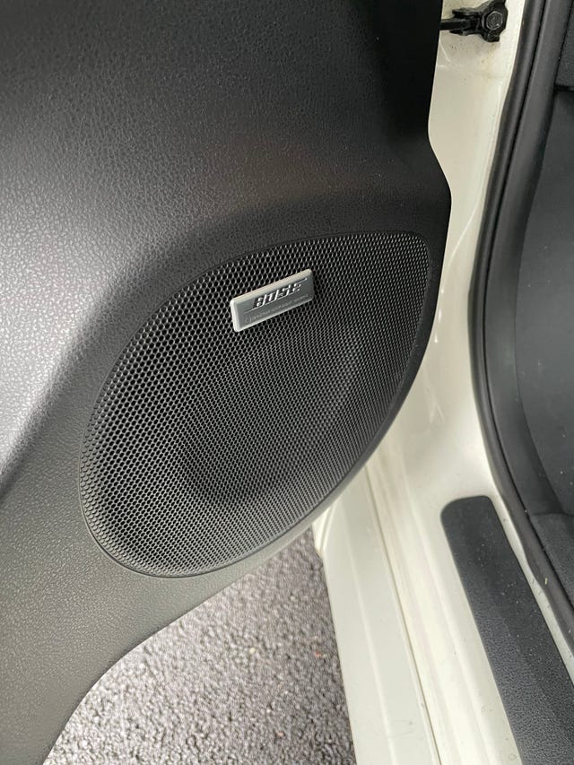 2019 NISSAN LEAF - 12