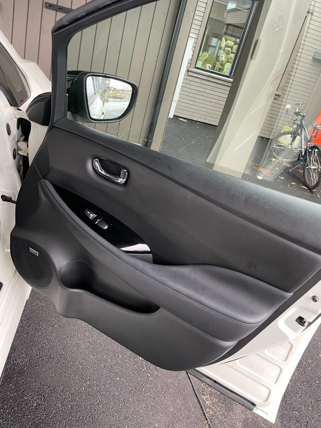 2019 NISSAN LEAF - 25