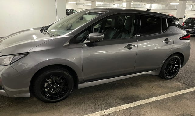 2021 NISSAN LEAF - 32