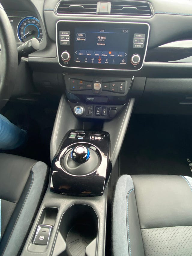 2021 NISSAN LEAF - 28