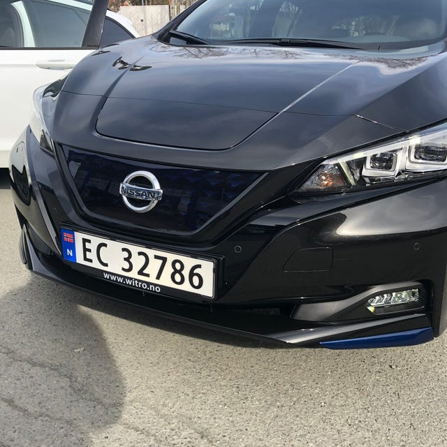 2021 NISSAN LEAF - 33