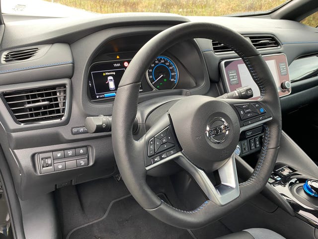2021 NISSAN LEAF - 27