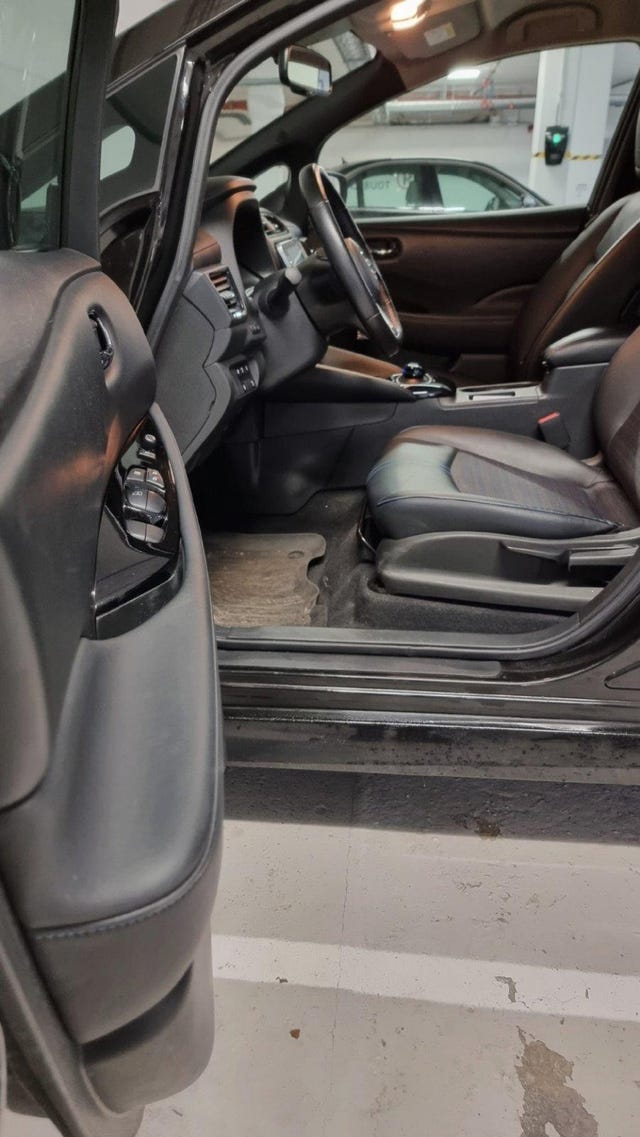 2019 NISSAN LEAF - 11