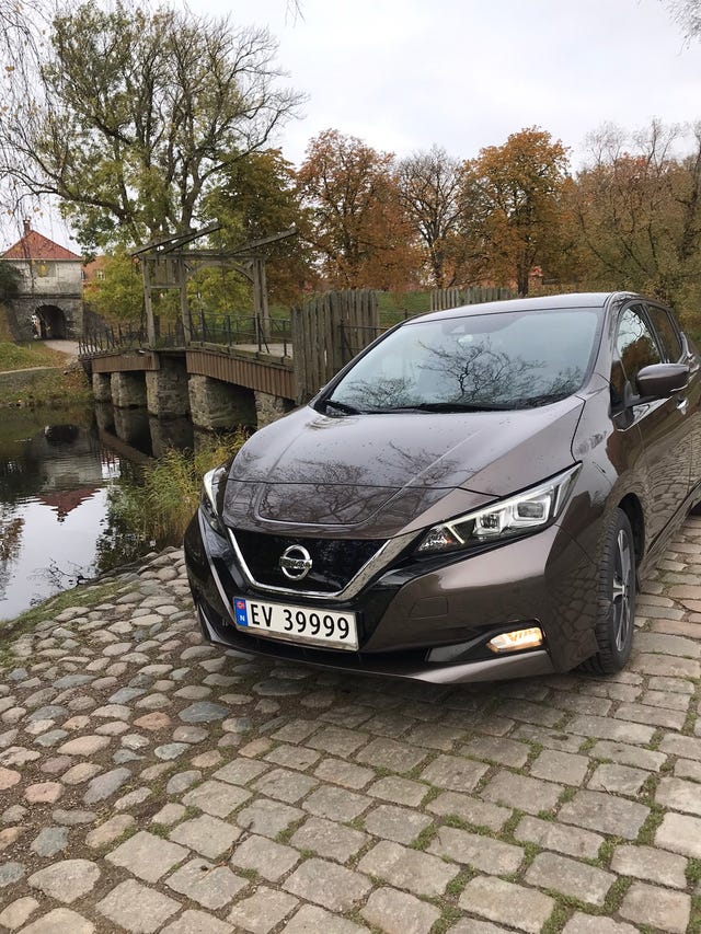 2019 NISSAN LEAF - 18