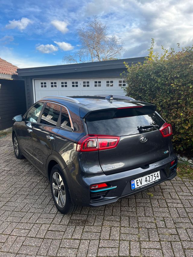 2019 KIA E-NIRO - 4