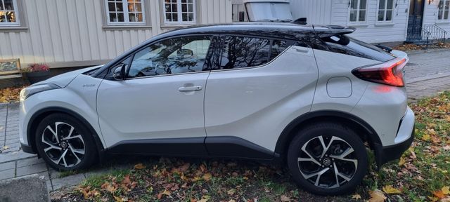 NMTKZ3BX10R118242 2018 TOYOTA C-HR-0