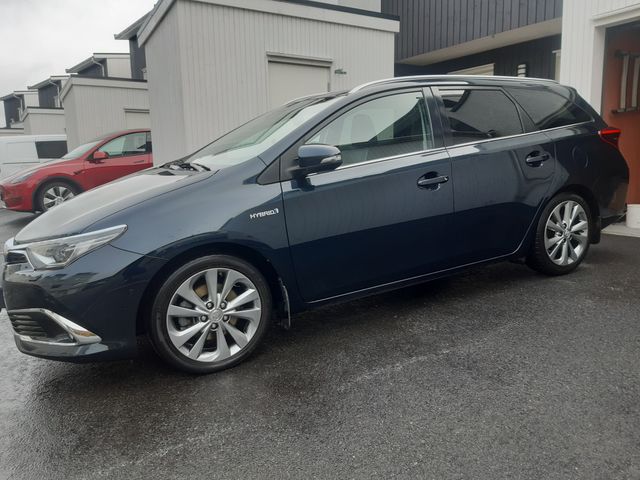 SB1ZS3JE20E218798 2016 TOYOTA AURIS-1