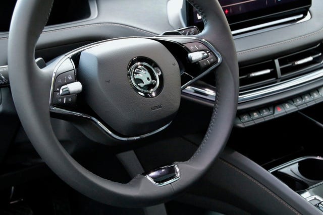 2022 SKODA ENYAQ - 16