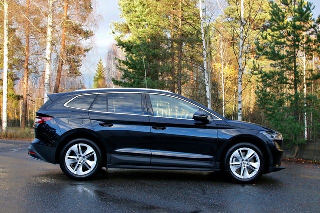 TMBLE7NYXNF062130 2022 SKODA ENYAQ-2