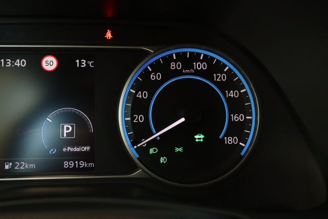 2021 NISSAN LEAF - 23